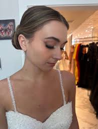 Kicking off the runway season with Randa Rose's first show of the year,  debuting their new lingerie line @rose.lingerieshop I had the pleasure of  creating makeup looks for show night. Designer @randa.rose @