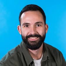 Ansprechpartner*innen