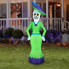 Thanks to an untimely demise via drowning, a young couple end up as poltergeists in their new england farmhouse, where they fail to meet the challenge of scaring away the insufferable new owners. 54 99 New In Box Halloween Day Of The Dead Coco Inflatable Woman 7 Feet Tall Halloween Inflatables Day Of The Dead Woman Halloween Outdoor Decorations