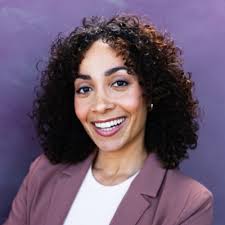 🇫🇷It's my birthday and I'm currently enjoying the beautiful city of…