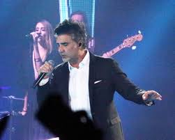 Born 24 april 1971) is a mexican singer. Latin Singer Alejandro Fernandez To Bring World Tour To El Paso