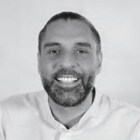 20+ ملفًا شخصيًا يحتوي على “Qaqish”