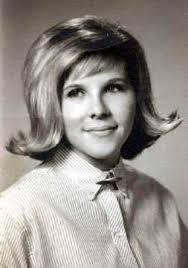 To share a bit of history with this songbird, she toured with the one and  only Ray Charles, yes that Ray Charles. A Raylet from right here in  Memphis, TN. A 1973