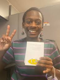 23 non-binary , been getting a little bit too smug lately : rRoastMe