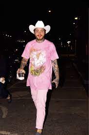 Pin By Erin Euscher On Vibes Best Dressed Man Post Malone Wallpaper Nice Dresses