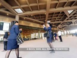 बीआईएएल महिलाओं को गैर-पारंपरिक विमानन भूमिकाओं में करियर तलाशने के लिए  प्रोत्साहित करता है - द इकोनॉमिक टाइम्स