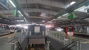 It is the second interchange lrt station since masjid jamek lrt station to connect both the sri petaling lrt line and kelana jaya lrt line. Putra Heights Lrt Station Wikipedia