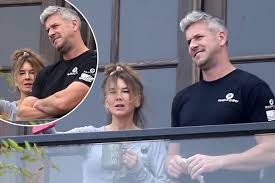 Let's take a look at who ant anstead is, from his net worth to his career and instagram. D91wrtlhkqio1m