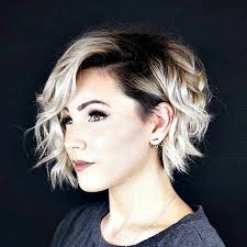The curly hair nicely defines this hairstyle. Get Cute Short Haircuts For Curly Hair Human Hair Exim