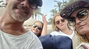 Herning-kunstner bosat i Barcelona: Gadekampene foregik lige foran  hoveddøren