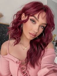 Raquel Robbins's Instagram, Twitter & Facebook