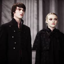Cameron Bright And Dakota Fanning As Alec And Jane The Witch Twins Twilight New Moon Twilight Saga New Moon Alec Volturi