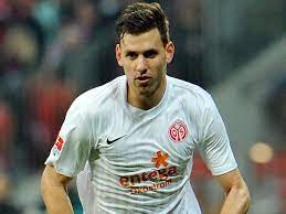 Huntelaar's european pedigree has failed to live up to expectations this season as he has managed to bag just seven league goals. Adam Szalai Completes Schalke 04 Move Sports Mole