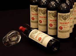 Sculptura de sticla a fost proiectata si suflata manual de catre artistul nick mount. Cele Mai Scumpe 10 Vinuri Din Lume Vinul Ro