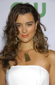 Cote de Pablo in white short...