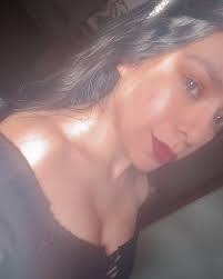 Helen Cano (@helen.c12) • Instagram photos and videos