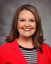 Mary Stivers's Instagram, Twitter & Facebook