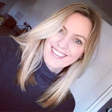 Leanne Rowell's Instagram, Twitter & Facebook