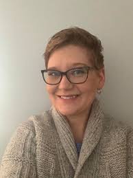 Roxanne Roman's Instagram, Twitter & Facebook