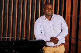 Ukhozi FM - Irvin Sihlophe - Sports Producer and Presenter | Facebook