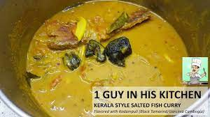 Kalau ada ikan siakap yang segar dari pasar selain dari dimasak ikan bakar, mak che nom akan masak kari (atau gulai kata orang utara) bersama dengan tomato atau bendi. Kerala Salted Fish Curry Youtube