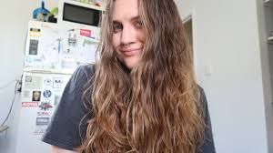 Olive oil is one of the most popular home remedies for dry hair. No Poo Method For Dry Wavy Hair Zero Waste Alternative To Shampoo Jaclyn Mccosker