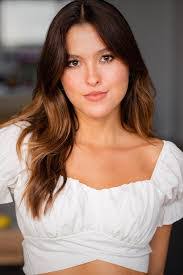 Julianna Mendoza's Instagram, Twitter & Facebook