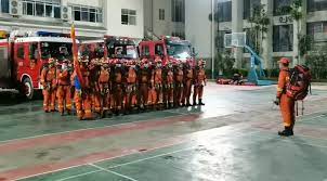 Re:爆卦中國雲南發生大地震@gossiping，共有11則留言，11人參與討論，3推 0噓 8→， 並不是民眾都是無辜的吧!只要是當地的中共黨員，還有那些支持中國統一台灣，特別是支持武統的中國人都死有餘辜啦只有希望兩岸和平穩定各自發展的中國朋友才需要我 re: C9to6qqguka4hm