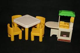 Lot Of Little Tikes Dollhouse Furniture Kitchen Island Table W Chairs Euc Littletikes Dollhouse Furniture Little Tikes Preschool Toys