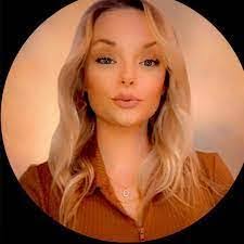 Lacey Geiger's Instagram, Twitter & Facebook