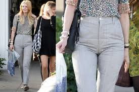 Mom jeans‏ @momjeansplease 1 июн. Exces Sol Sandale Mom Jeans Camel Toe Walpolarahula Org
