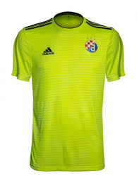 Dinamo zagreb 2020 21 drittes trikot from www.footballkitarchive.com total 20/21 uefa champions league qualifying 20/21 hrvatski nogometni kup 20/21 1.hnl 20/21 europa league 20/21 europa league 60/61 total 58/59 european champion clubs' cup 58/59. Dinamo Zagreb 2020 21 Home Kit