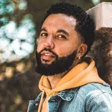 Cory Bottoms's Instagram, Twitter & Facebook