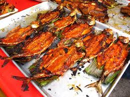 The next best thing are all the stalls at jalan bellamy, right behind the former royal palace. Ikan Bakar Grilled Fish Must Try Food In Kuala Lumpur Travelvui