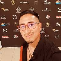 60+ "Maximo" profiles