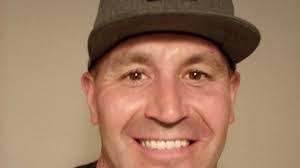 Aaron Rojas's Instagram, Twitter & Facebook