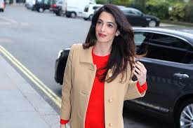 Oscar de la renta left his native dominican republic at 18 years of age to study paitning at the academy of san fernando in madrid. Amal Clooney Recycled A Pair Of Oscar De La Renta Pumps For Speech Footwear News