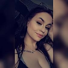 Melissa Dionne (@moon_hippi_mania) • Instagram photos and videos