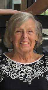 Ellen Housley's Instagram, Twitter & Facebook