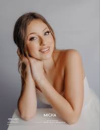 A big thank you to all the creatives! http://bit.ly/dreamymag92 models Abi  Grigsby @abigrigsby Alexia Danielle Anast @alexiadanielleanast Allison  Mitteer @thegrandfinalli Annie Gariety @ayegariety Arnell Kinney  @nellrenkin Ashley Wells @just_call ...