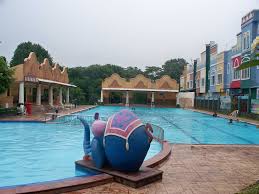 Ada kolam renang indoor juga. Kolam Renang Dewasa Mapio Net