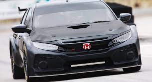 new widebody honda civic type r for 2018 btcc is a true boy racer carscoops honda civic type r honda civic hatchback honda civic