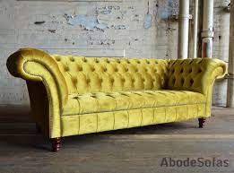 Beautifully styled and consciously crafted using materials, present your home in modern luxury with a centerpiece sofa that exudes a glamorous vibe at every angle. Chesterfield Sofas Geneva Velvet Chesterfield Sofa Chesterfield Mobel Mobelideen Altes Sofa
