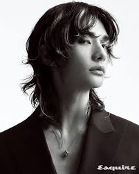 ESQUIRE KOREA 2024.10 @esquire.korea _ Photographer. Jooyoung Ahn  @ahnjooyoung_ Model. HYUNJIN @hynjinnnn _ #ARTHUBTEO #agencyteo #TEO  #photographer #esquire #esquirekorea #magazine #fashion #beauty #jewelry  #hair #makeup #StrayKids #현진