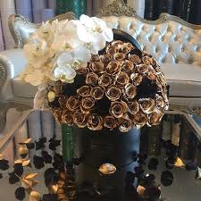 Maybe you would like to learn more about one of these? Signature Dynamic Gold Rose Box With Orchids Jlf Los Angeles Luxury Flowers Orchids Fresh Flowers Arrangements