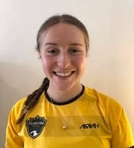 Lela Stark's Instagram, Twitter & Facebook