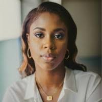 Shana Augustus's Instagram, Twitter & Facebook