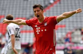 Media in category robert lewandowski the following 102 files are in this category, out of 102 total. Fc Bayern Munchen Robert Lewandowski Stellt Bestmarke Auf Fussball Stuttgarter Zeitung