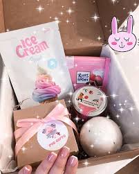 подарок на день рождения подруге своими руками из бумаги Vot Takoj Nezhnyj Naborchik Sobrali Ko Dnyu Rozhdeniya V Sostav Best Birthday Gifts Diy Christmas Gifts Best Friend Gifts