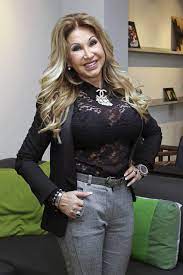 Cat war rages when davina and shania see das. Carmen Geiss Jung So Sexy War Die Millionarin Fruher Intouch